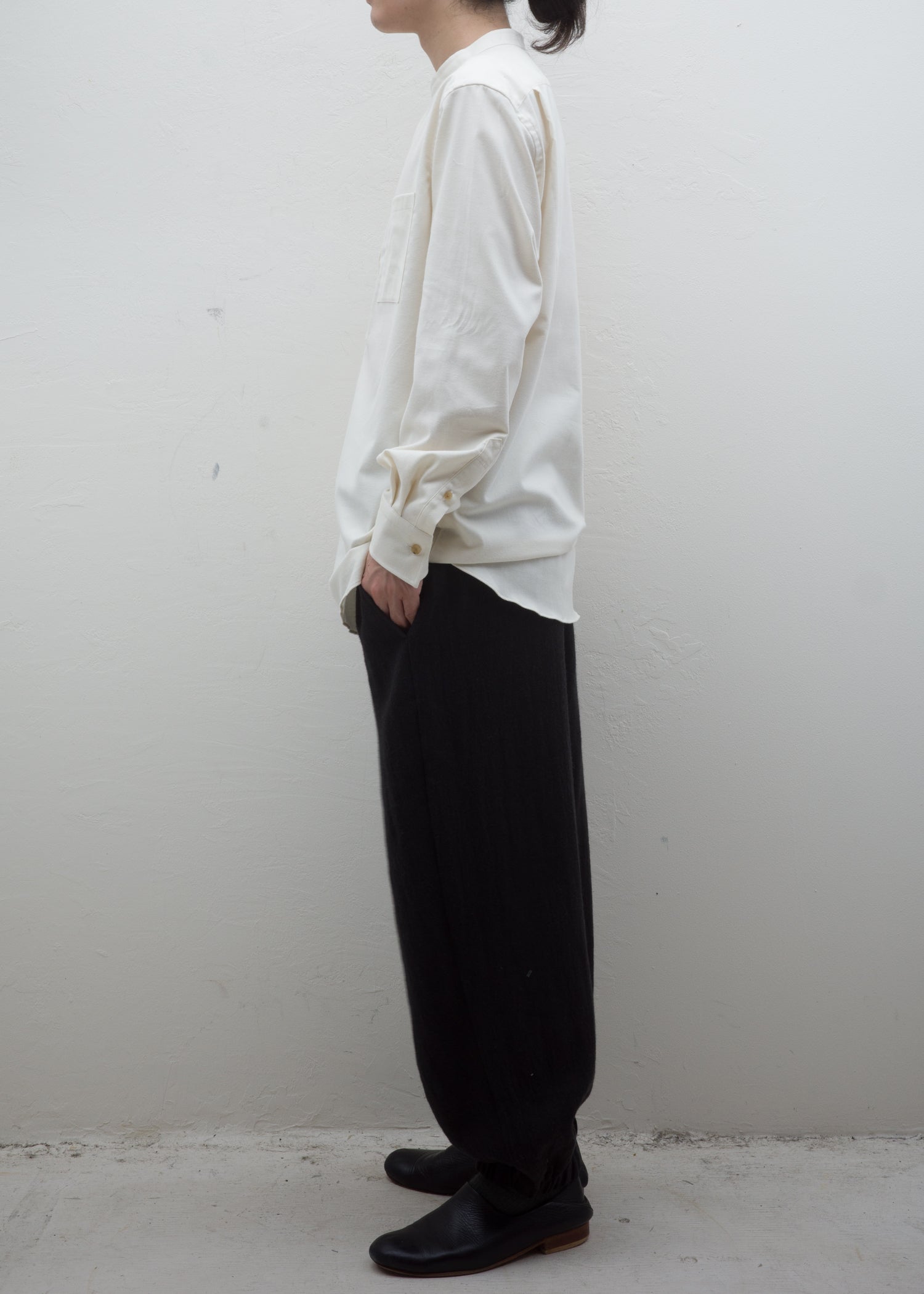 ZIIIN """"""""KOHBOU"""""""" HENRY NECK SHIRT ORGANIC COTTON / BEIGE