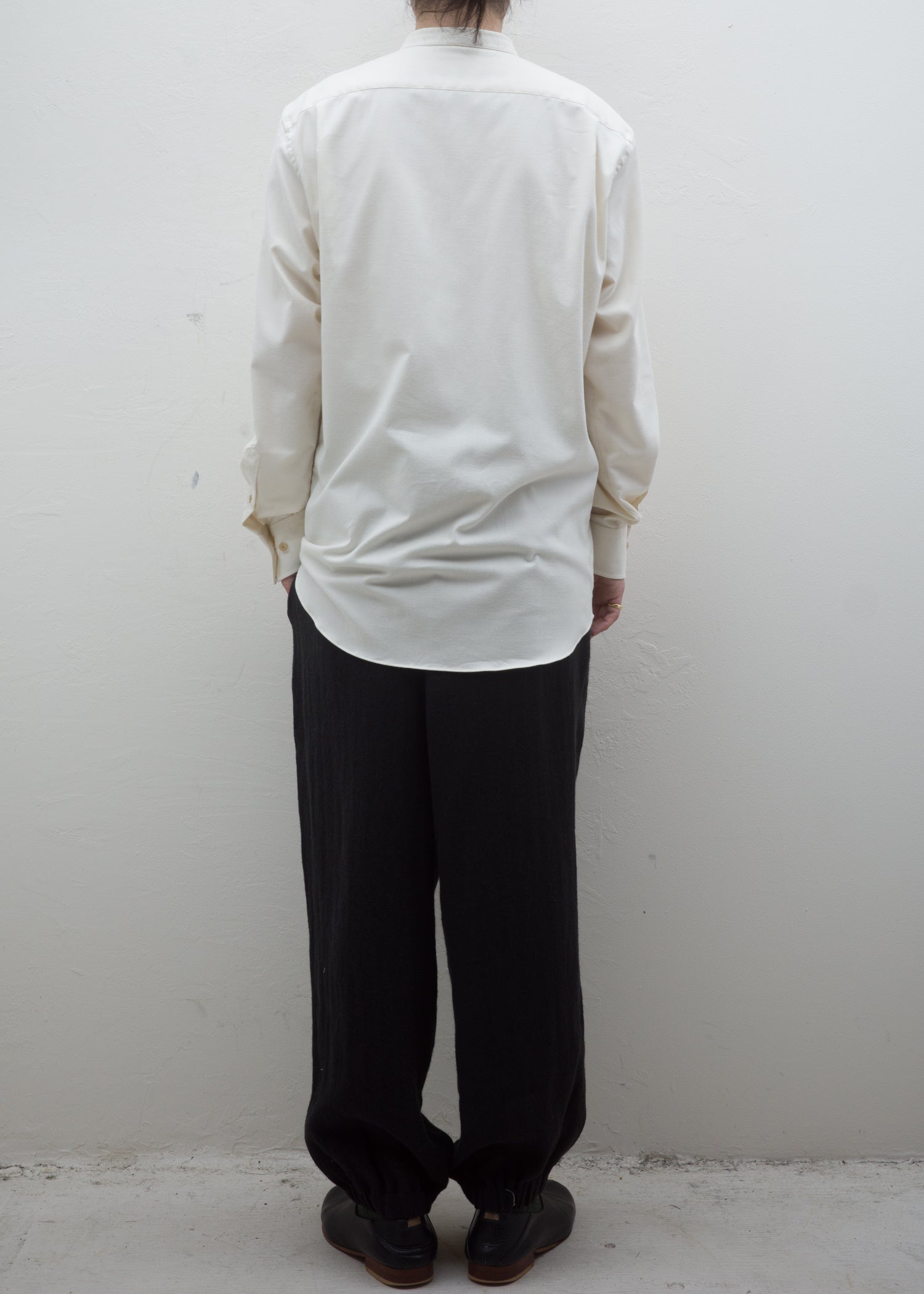 ZIIIN """"""""KOHBOU"""""""" HENRY NECK SHIRT ORGANIC COTTON / BEIGE