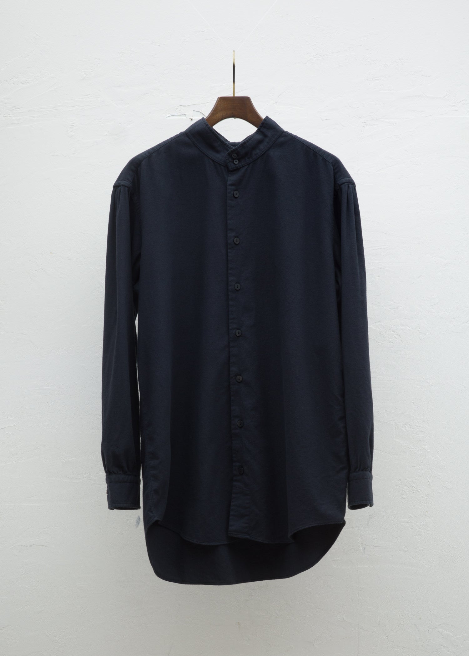 ZIIIN """"""""KAFKA"""""""" STAND COLLAR GATHER SHIRT 硫化染 ORGANIC COTTON