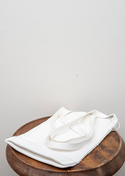 GUIDI / "PKT1" PASSPORT BAG / SOFT HORSE FULL GRAIN / CO00T / OFF WHITE