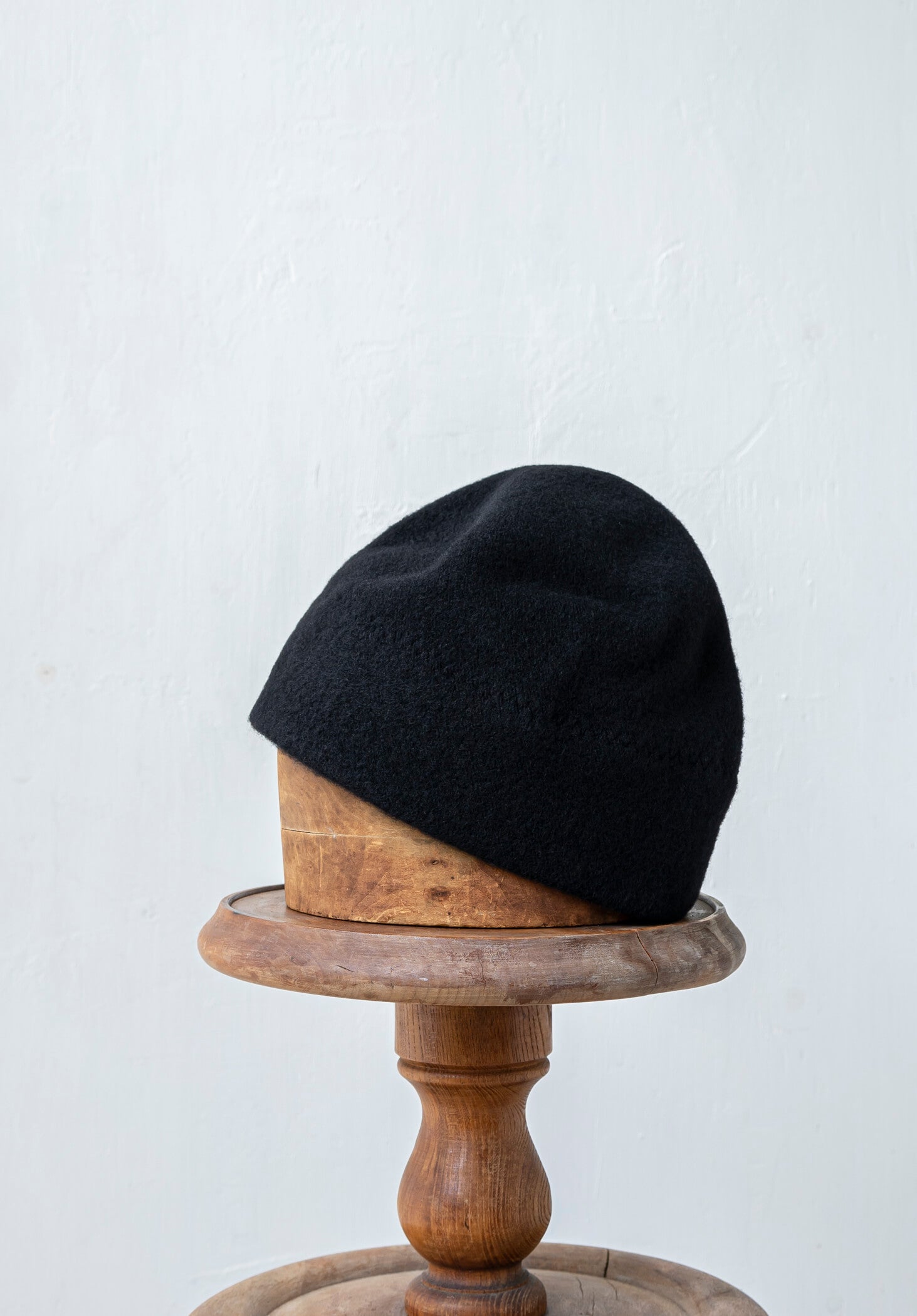 SCHA / "Art#934" 羊毛手表帽 / 黑色