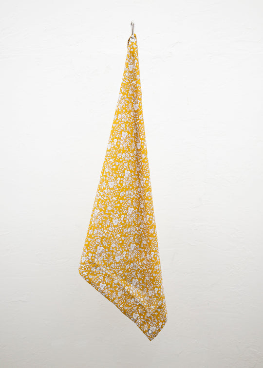 HED MAYNER SQUARE KERCHIEF YELLOW AND WHITE FLOWERS