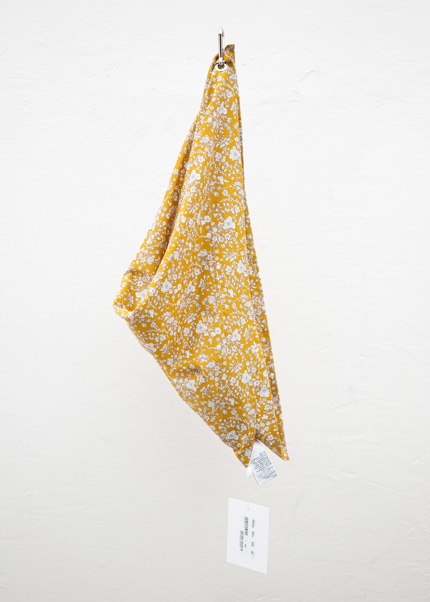 HED MAYNER SQUARE KERCHIEF YELLOW AND  WHITE FLOWERS