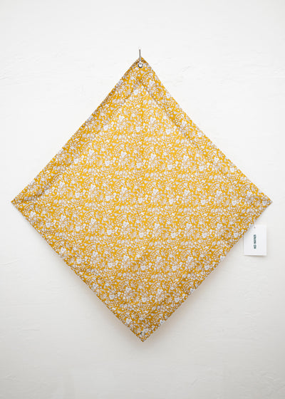 HED MAYNER SQUARE KERCHIEF YELLOW AND WHITE FLOWERS