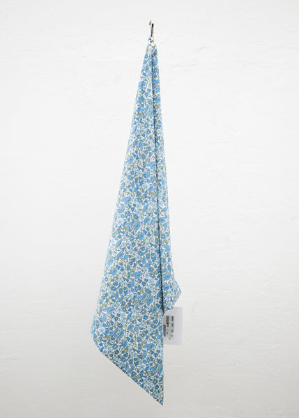 HED MAYNER SQUARE KERCHIEF LIGHT BLUE AND ECRU FLOWERS