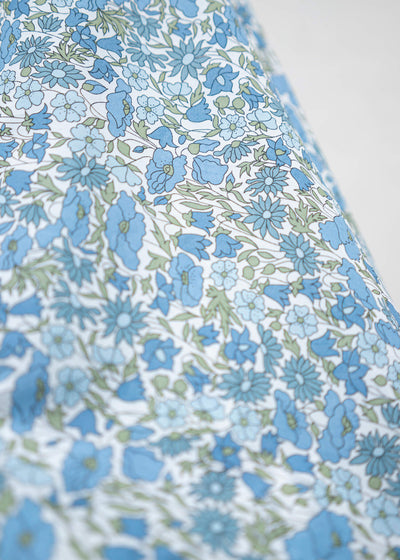 HED MAYNER SQUARE KERCHIEF LIGHT BLUE AND ECRU FLOWERS