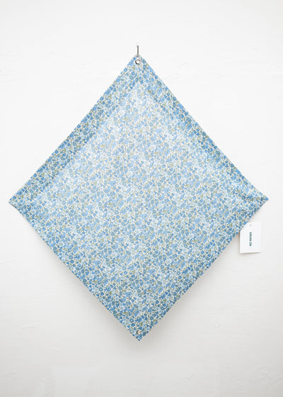 HED MAYNER SQUARE KERCHIEF LIGHT BLUE AND ECRU FLOWERS