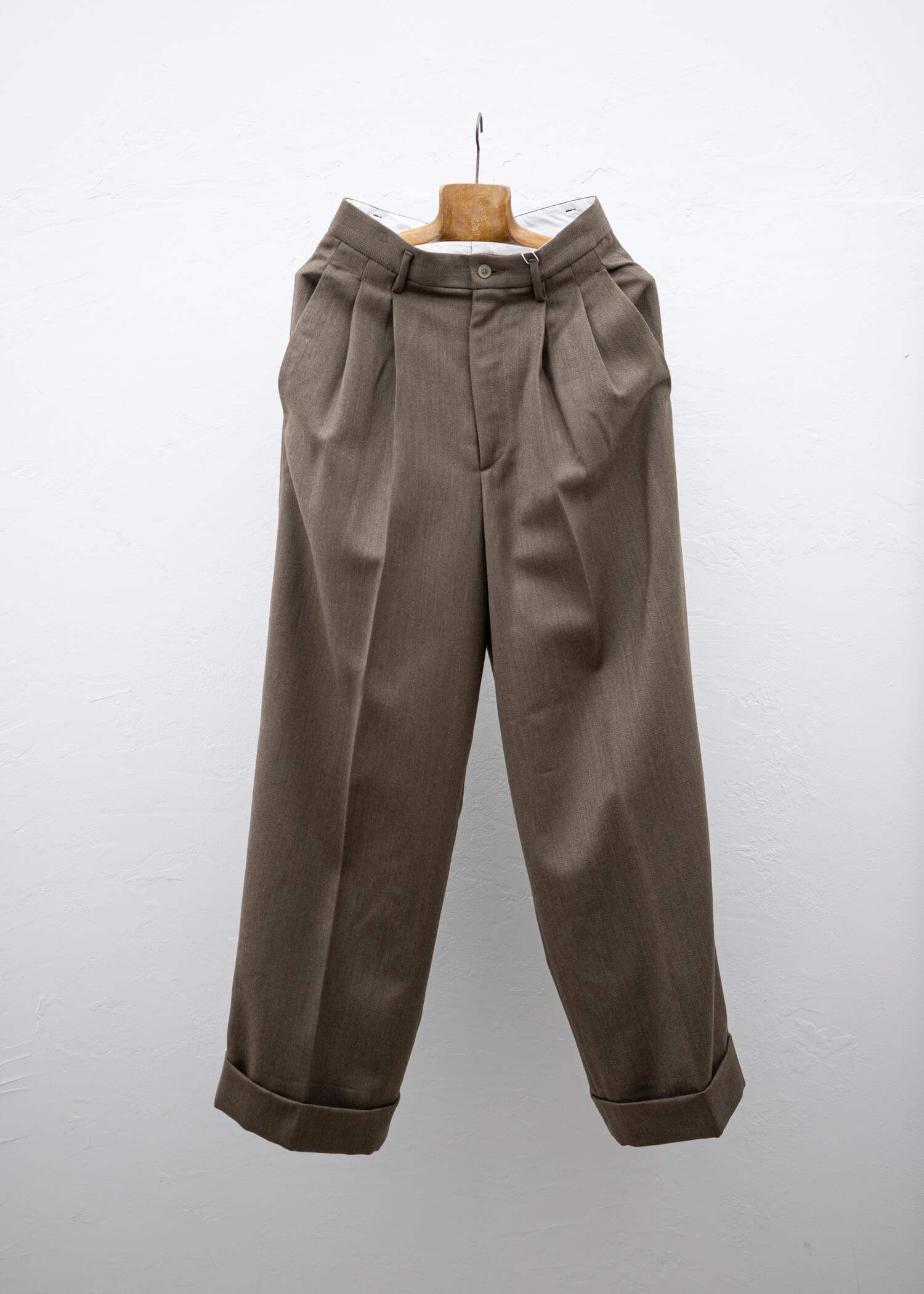 HED MAYNER ELONGATED CUFFED TROUSERS OLIVE