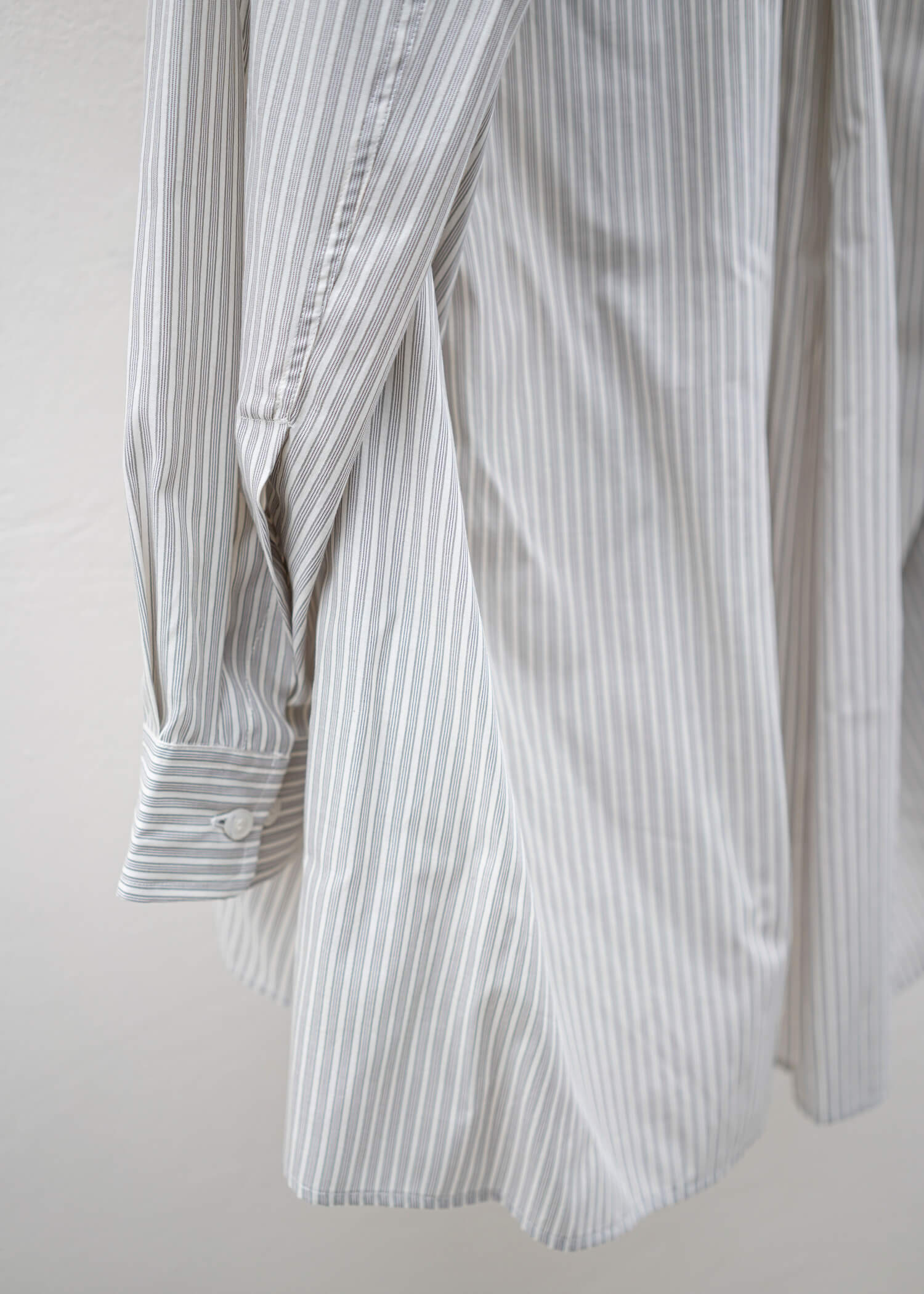 HED MAYNER PLEATED SHIRT COOL GREY PINSTRIPES