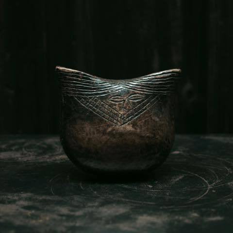 ANTIQUE / AFRICA ANTIQUE 木彫りポッド2