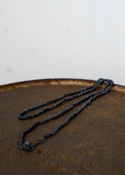 17 STEPHANIE SCHNEIDER / 040.01 B neckless 925 stering silver, ox, silk