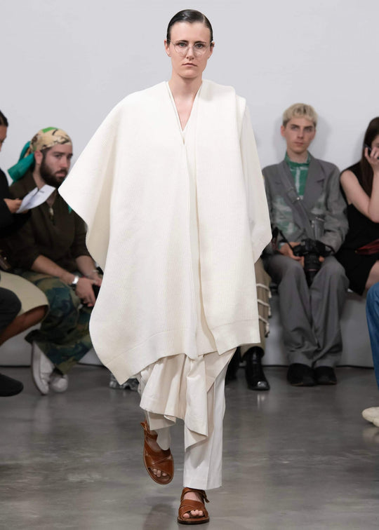 HED MAYNER / "HMK403" O/WHT / SHORT PONCHO