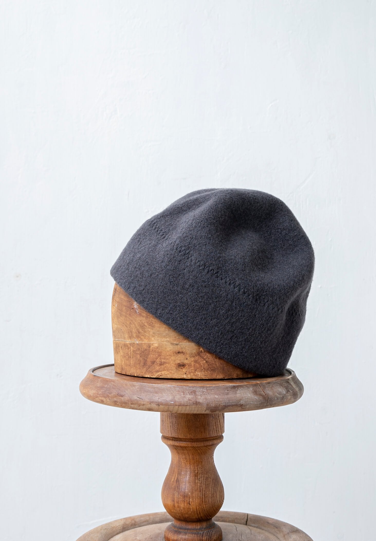 SCHA / "Art#934" Wool Watch cap / dark gray