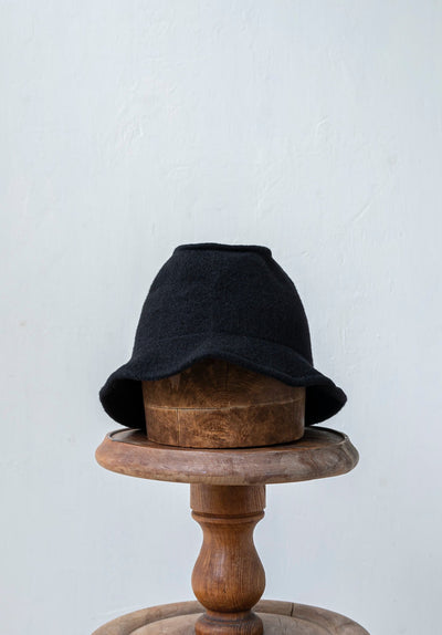 SCHA / "Art#1400" Soft Traveler M / black