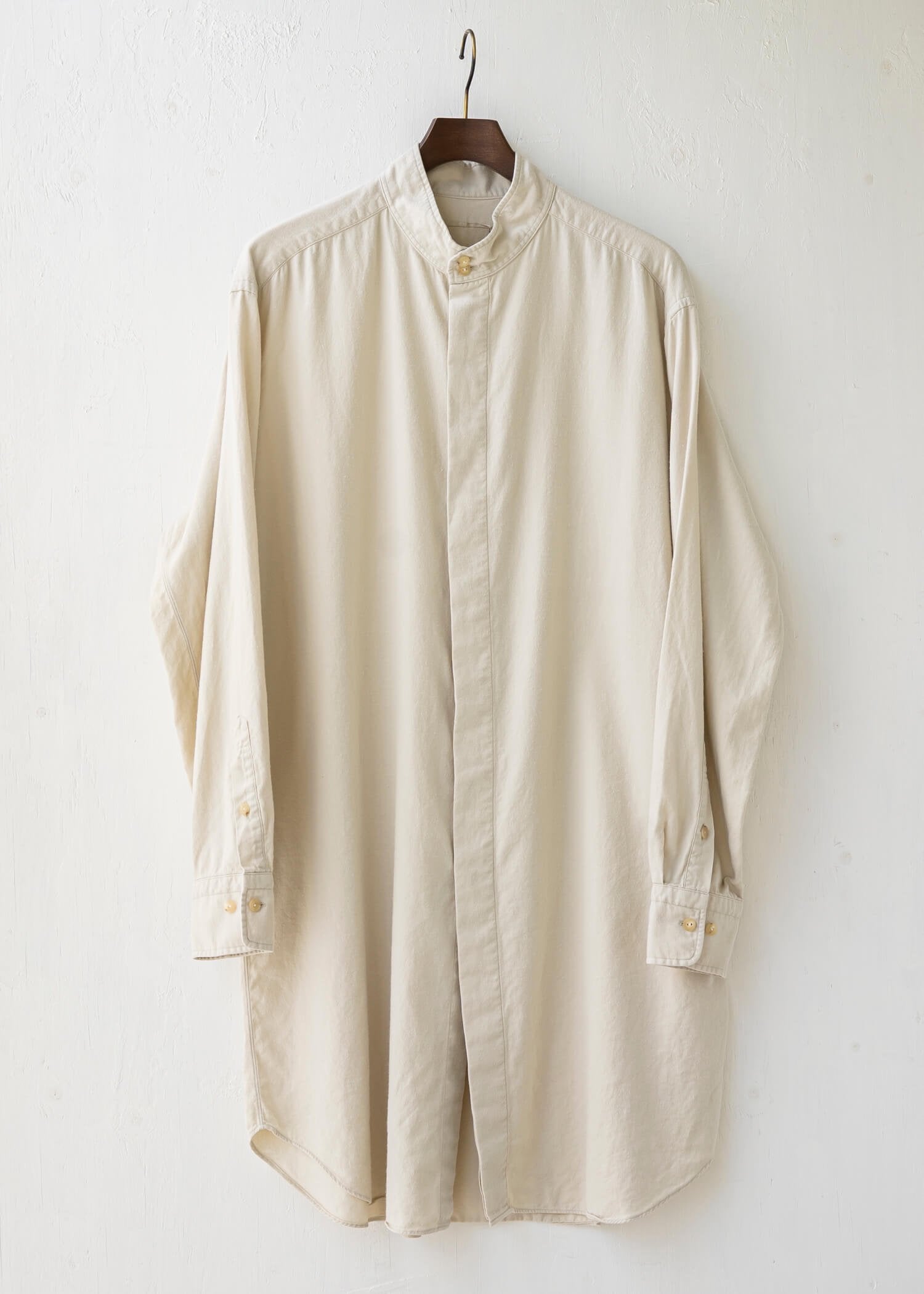 ZIIIN / "ANGO" Sulfur dye Brushed cotton Long shirt / KINARI