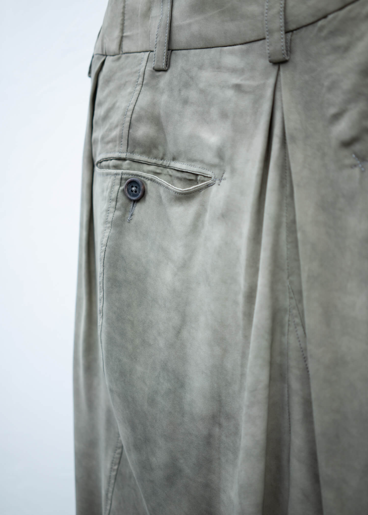 ZIGGY CHEN PLEATED TAPERED TROUSERS