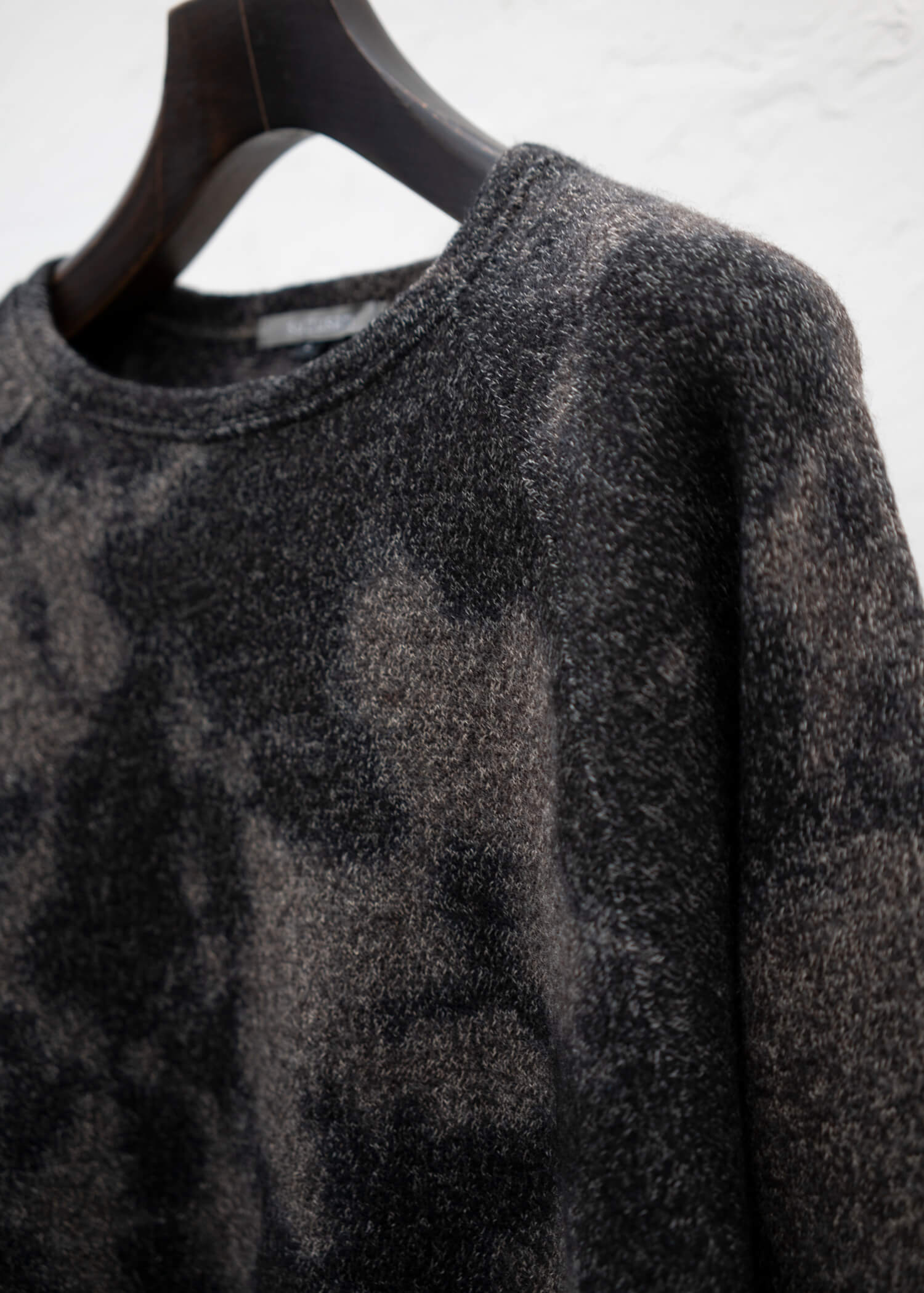 SUZUSAN Wool Cotton Jersey Crew Neck Pullover(Madara Shibori) Black - Muddy Br own