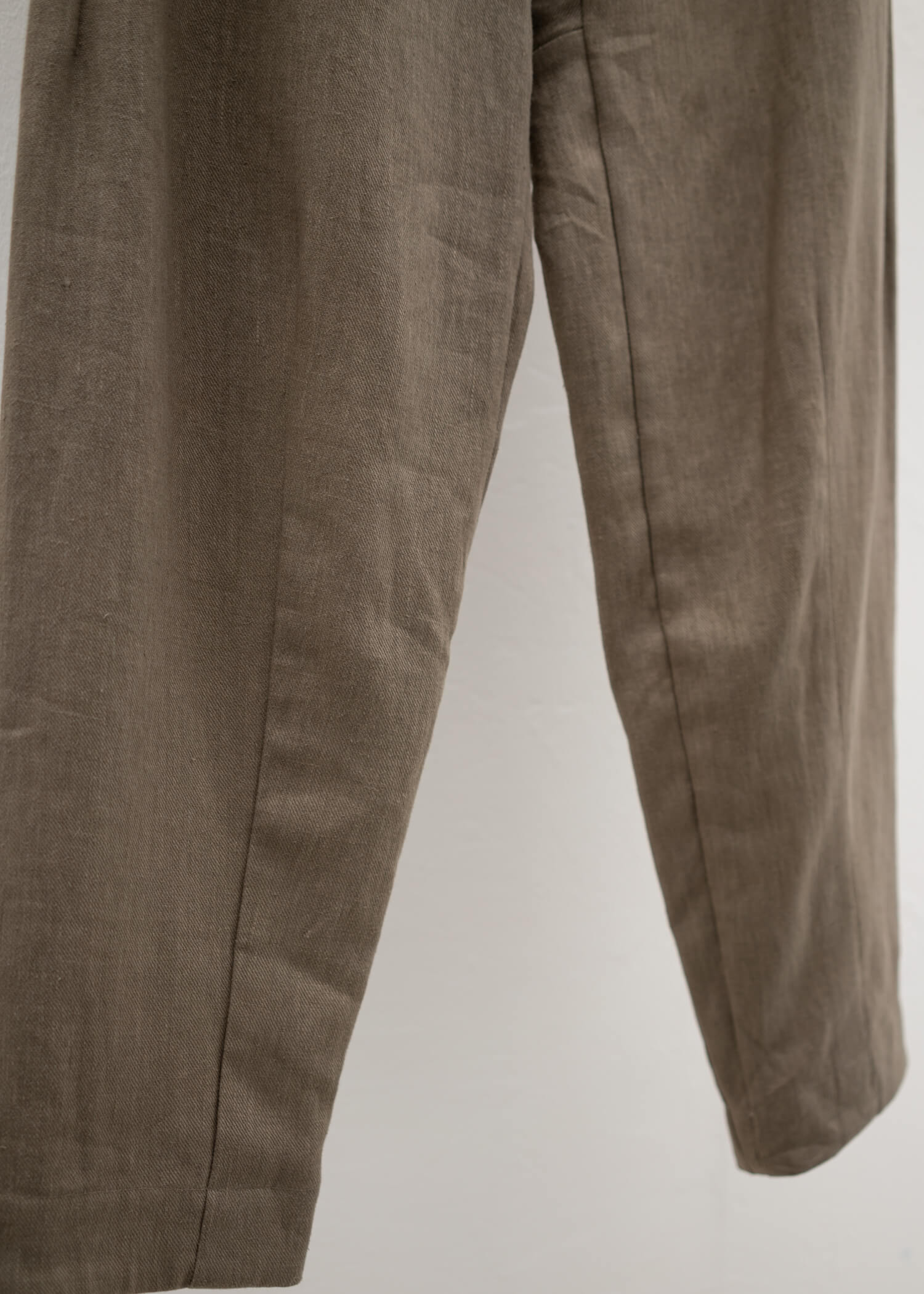 JAN-JAN VAN ESSCHE "TROUTHERS#72" CHINO STYLETROUSERS