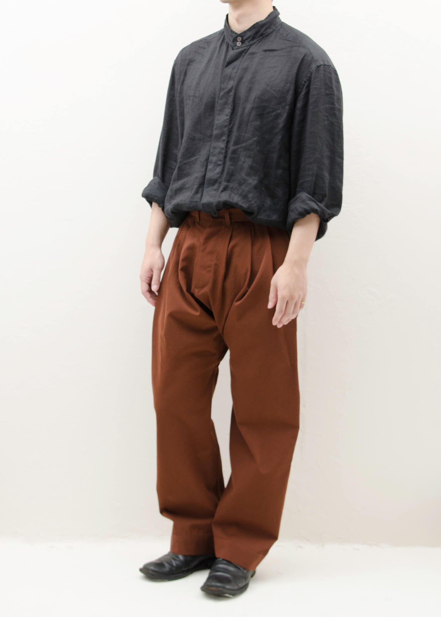 JAN-JAN VAN ESSCHE“裤子#65”红木干羊毛斜纹布
