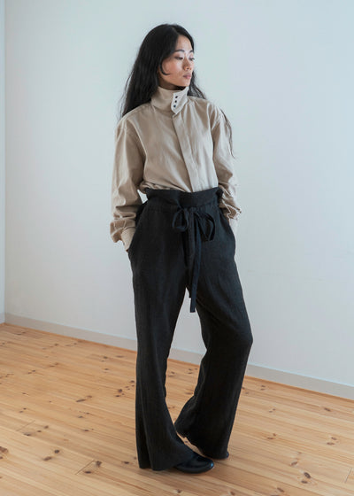 ZIIIN "OSCAR / 21AW" HIGH NECK COLLAR SHIRT / BEIGE